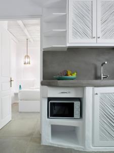 Delmar Apartments & Suites Milos Milos Greece