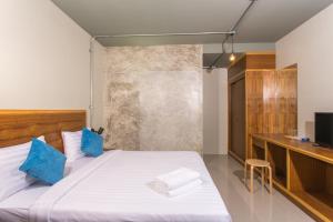 Light Khao Lak Resort