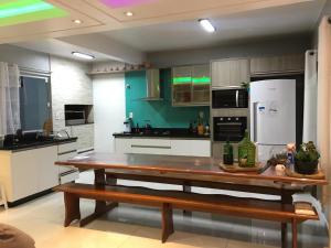 Casa com Piscina temporada