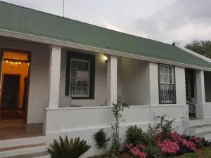 Uniondale Manor Guesthouse - Vondeling