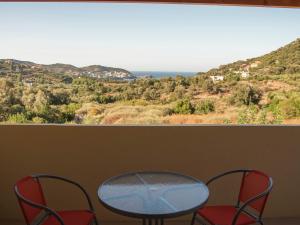 Beautiful new stone villa, large private pool, privacy, view of bay Bali, NW Rethymno Greece