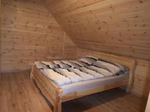 Holiday Home in Skrzynia near Lake & Forest