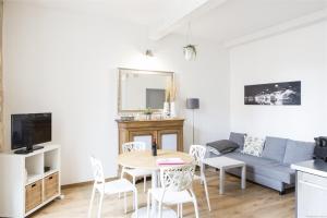 Appartements Augustins -Petit cocon calme et lumineux avec parking : photos des chambres