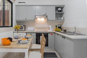 Varandas do Funchal I by An Island Apart