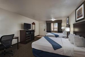 Standard Queen Room room in Stevens Inn