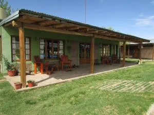 Cabañas Las Bahienses - Monte Comán