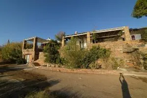 Koundouros Vacation Homes - Pisses