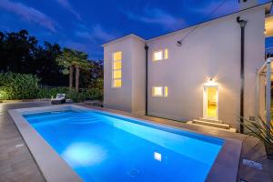 Villa Lovran, heated pool and Spa