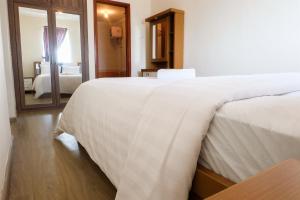 3BR Grand Palace Kemayoran Apartment For Lifestyle Living By Travelio