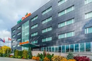 DeSilva Warszawa Piaseczno - Bobrowiec