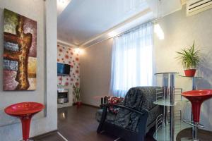 Modern luxury studio in the center of Kharkiv at Konstitutsii Square