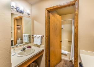 Deluxe Double Room with Balcony room in Somerset Inn & Suites