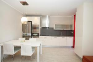 Las Olas Pili LOCDENIA