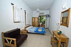 Athina Apartments Skopelos Greece