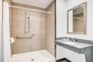 King Room - Non-Smoking room in Days Inn by Wyndham Evans Mills/Fort Drum