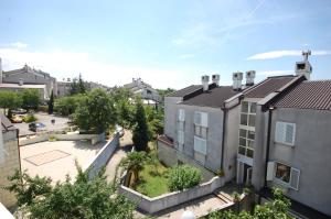 Mezlar Apartment by El-pi Tours