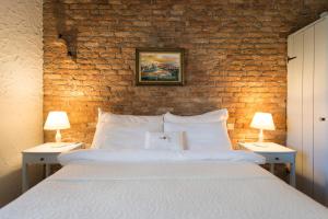 Moy Hotel