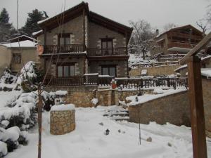 Theasis Guesthouse Orini-Korinthia Greece