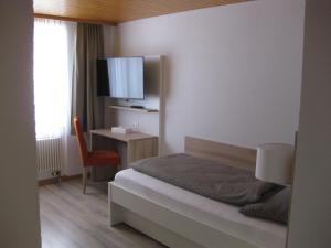 Single Room with Shared Shower and Toilet - Separate Building room in Hotel Hubertus