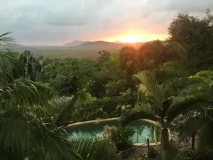 Mission Beach Escape BnB - Tully