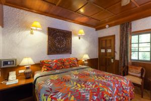 Tropica Bungalow Beach Hotel