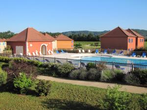 Villages vacances Terres de France - Domaine de Claire Rive : photos des chambres