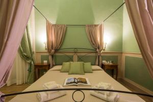 Deluxe Family Suite room in La Bohème