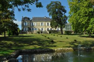 Pansion Chateau Carbonneau Pessac-sur-Dordogne Prantsusmaa