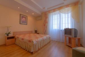 Classic Triple Room room in Golden Lady Hotel