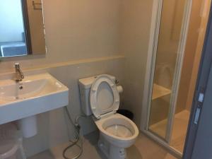 The Base Pattaya by Feng