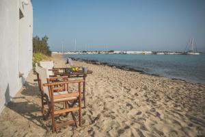 Diakofti Beach House Kythira Greece