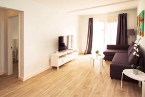 Flower Beach Suite 7