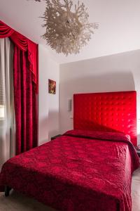Doppel- oder Zweibettzimmer
