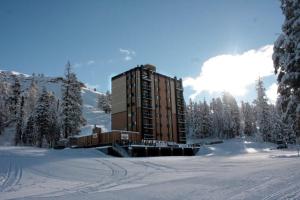 Whiskey Towers #110 Bill`S Slopeside Condo