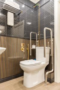 Comfort Single Room - Disability Access room in Club Hotel Time