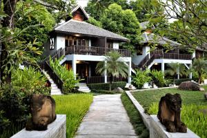 The Quarter Pai