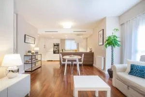 Hi Valencia Apartments - Jorge Juan - Valencia