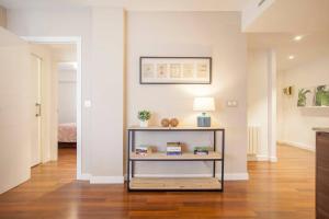 Hi Valencia Apartments - Jorge Juan