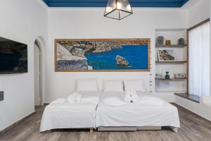 One-Bedroom Apartment with Sea View