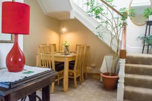 Whitegate 1st floor Apartment - Apartmány, Llandudno