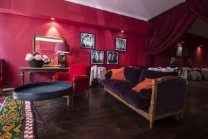 帕莱斯酒店 - 圣伊里埃苏尔查