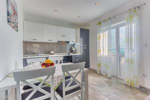 Apartment Adriano