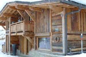 Chalets Alpine Chalet : photos des chambres