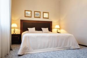 Two-Bedroom Suite room in Hotel Bunin
