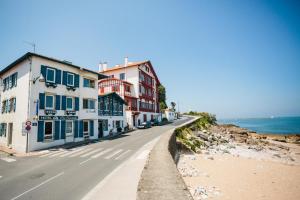 Hotels Hotel La Caravelle : photos des chambres