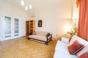 Apartments on Khreschatyk 27