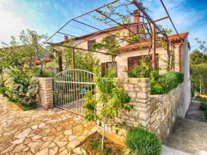 Apartments Dvorine 1210 - Hotel 3 stelle a Banjole