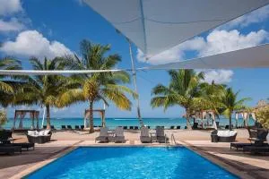 Titty's Paradise - Mano Juan