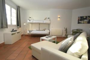 Bed and Snow Family Apartments