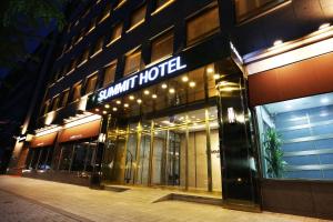 Summit Hotel hotel, 
Seoul, South Korea.
The photo picture quality can be
variable. We apologize if the
quality is of an unacceptable
level.